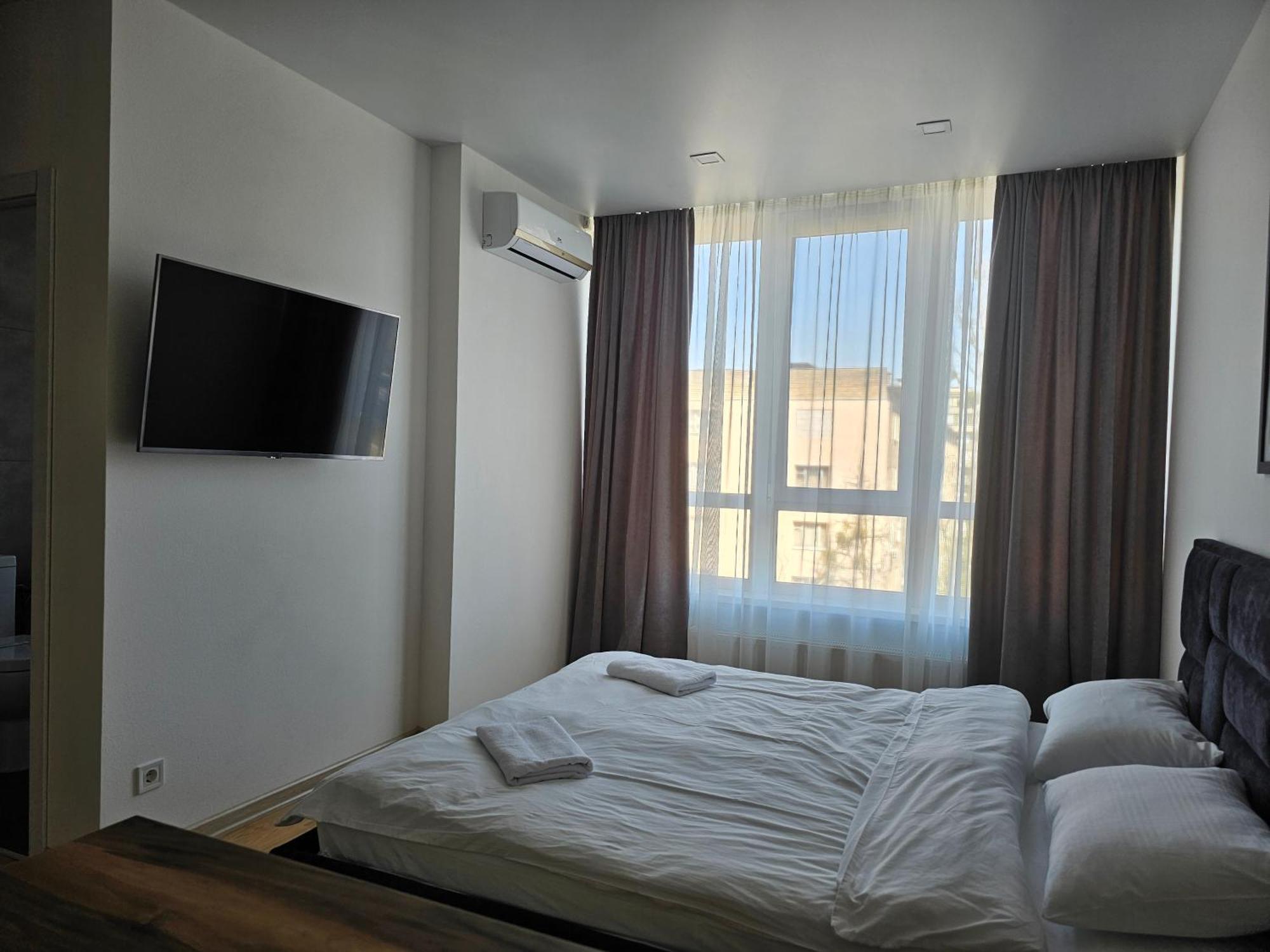 Nyvky Like Home - Studio - Apt 35 Kiev Exterior foto